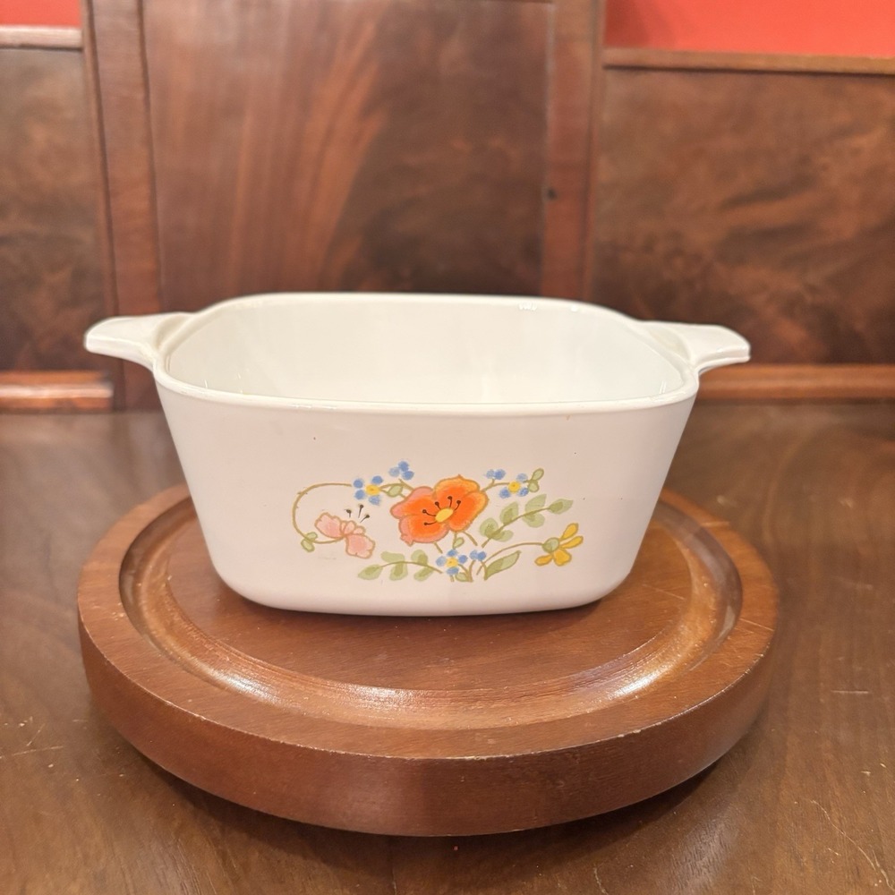 Vintage Corning Ware P-43-B 700mL Floral Casserole Baking Dish Wildflower USA